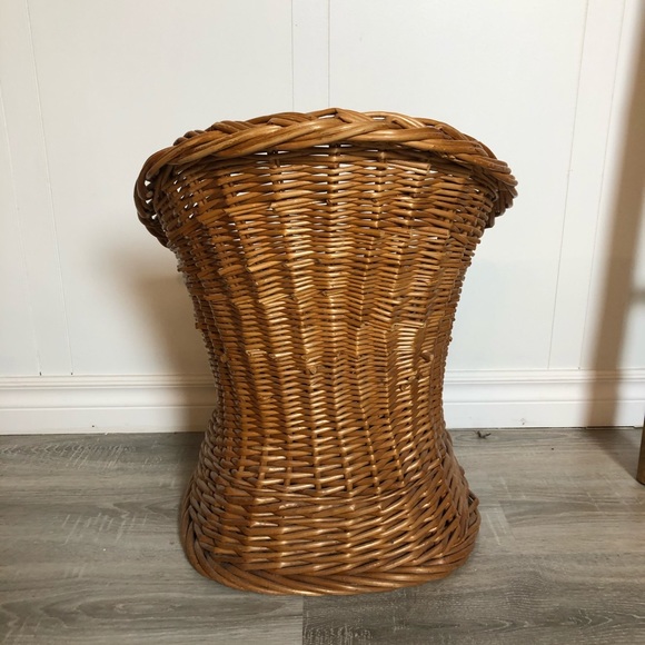 Wicker Chair Plant Stand Pet Bed - Picture 7 of 10